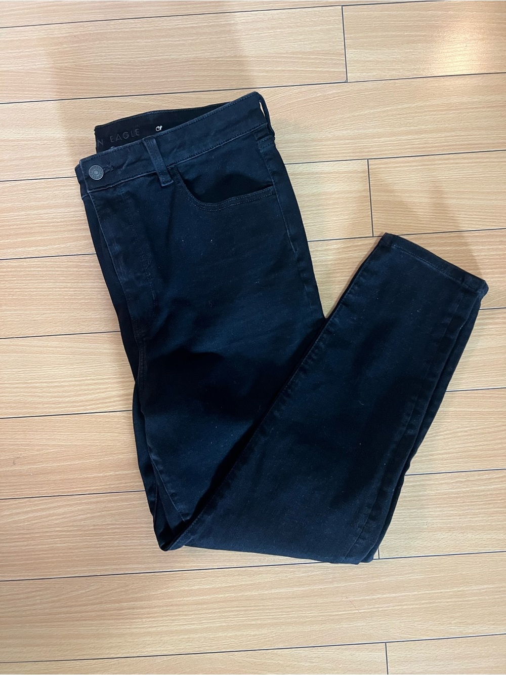 American Eagle Outfitters Black High-Rise Skinny Jeans